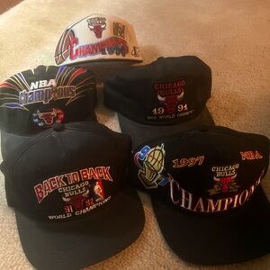 Retro bulls snap backs